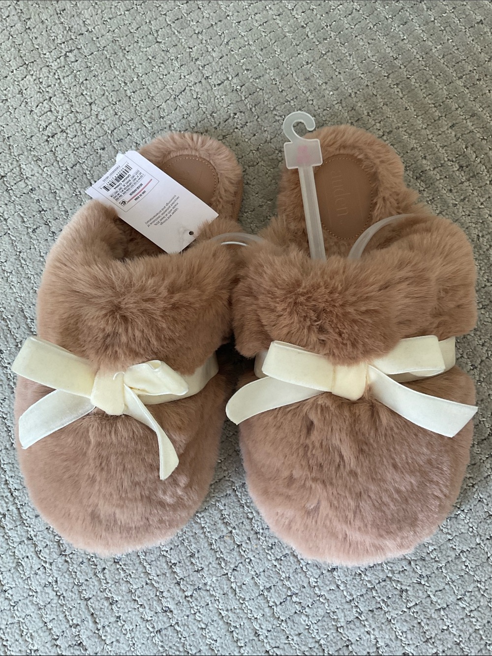 NWT Auden Arbor Beige Plush Scuff Slippers with Bows Size 7/8 Soft Girl Coquette